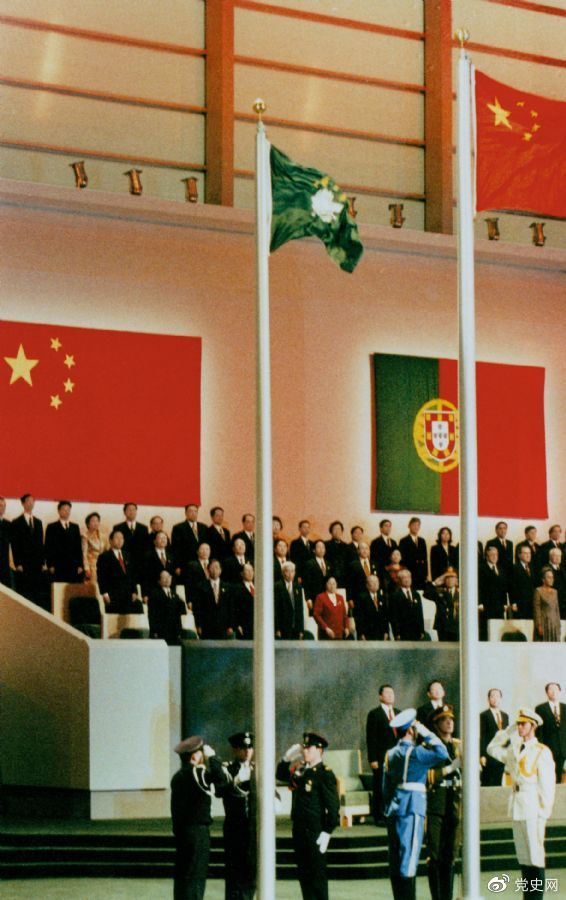 1999年12月20日，中國政府恢復(fù)行使對澳門的主權(quán)。